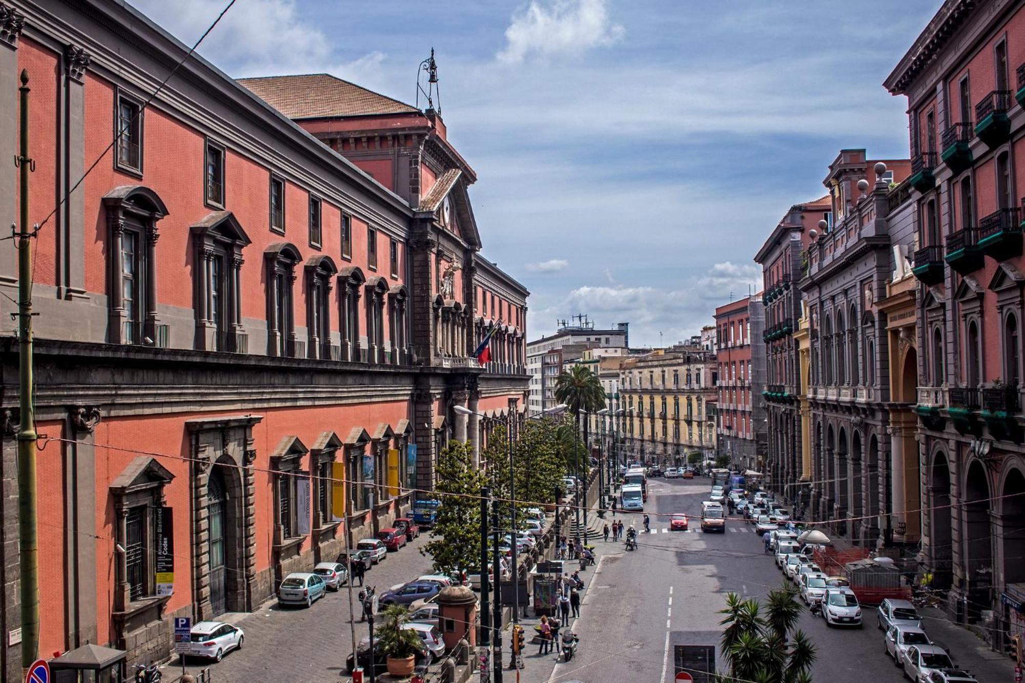 About Mann - Museo Archeologico Di Napoliアパートメント エクステリア 写真